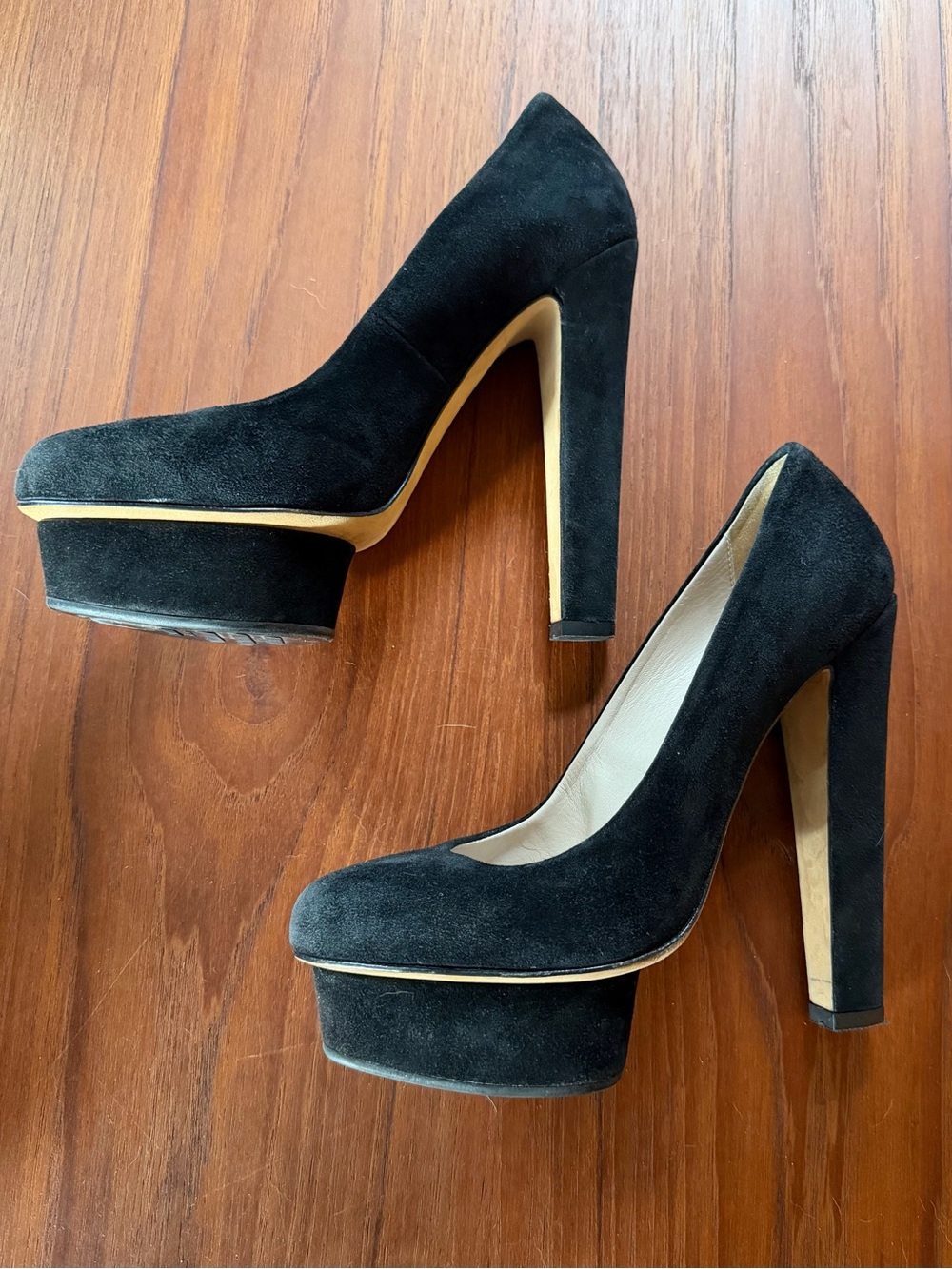 Le Silla Black Suede Platform Pumps EU 36 US 6 Made in Italy